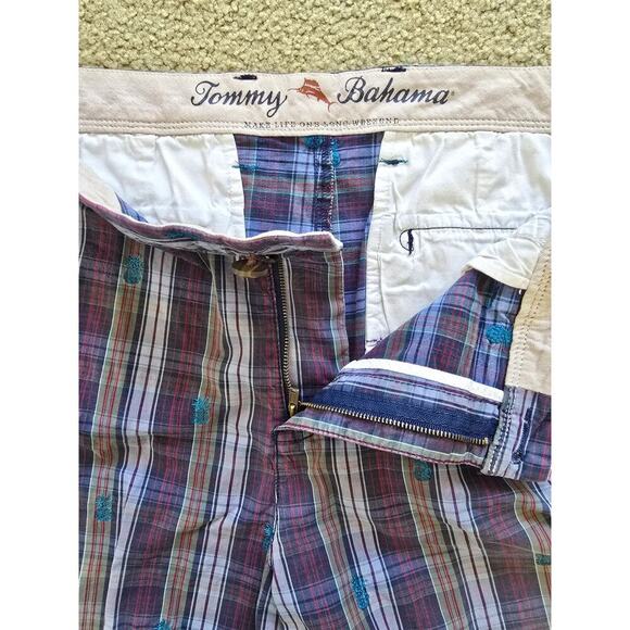 Tommy Bahama Plaid Pineapple Embroidered Chino Golf Shorts Vacation Size 36 - Picture 3 of 5